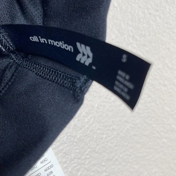 All in Motion Criss Cross Back Sports Bras Breathable - Picture 4 of 6